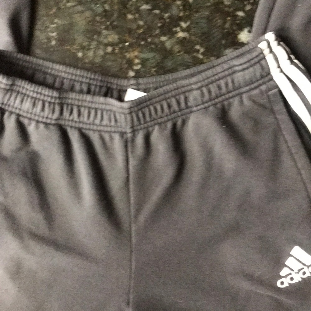 Youth boys adidas sweatpants/joggers